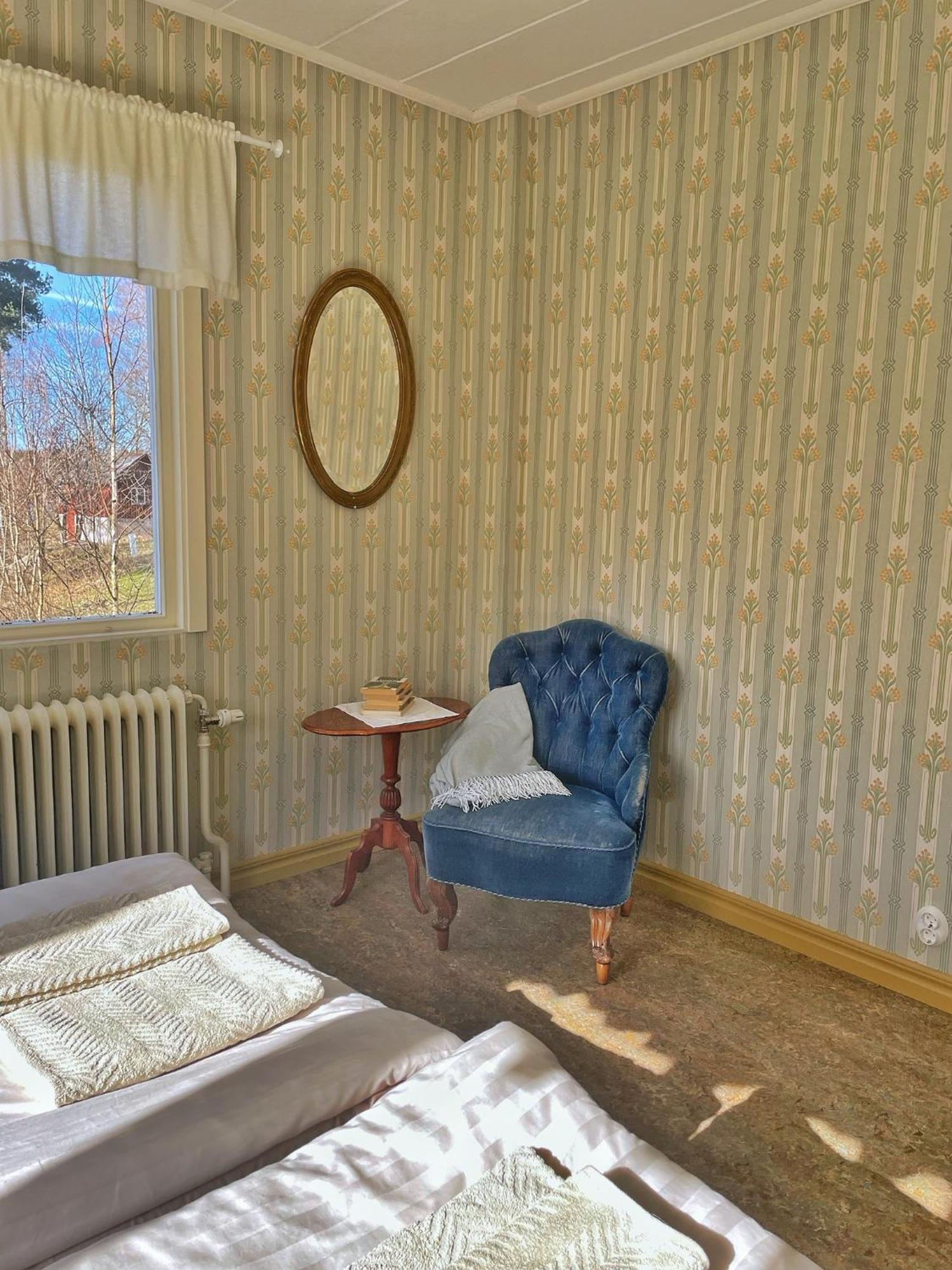 Viktors Affaershus Bed & Breakfast Atran Bagian luar foto
