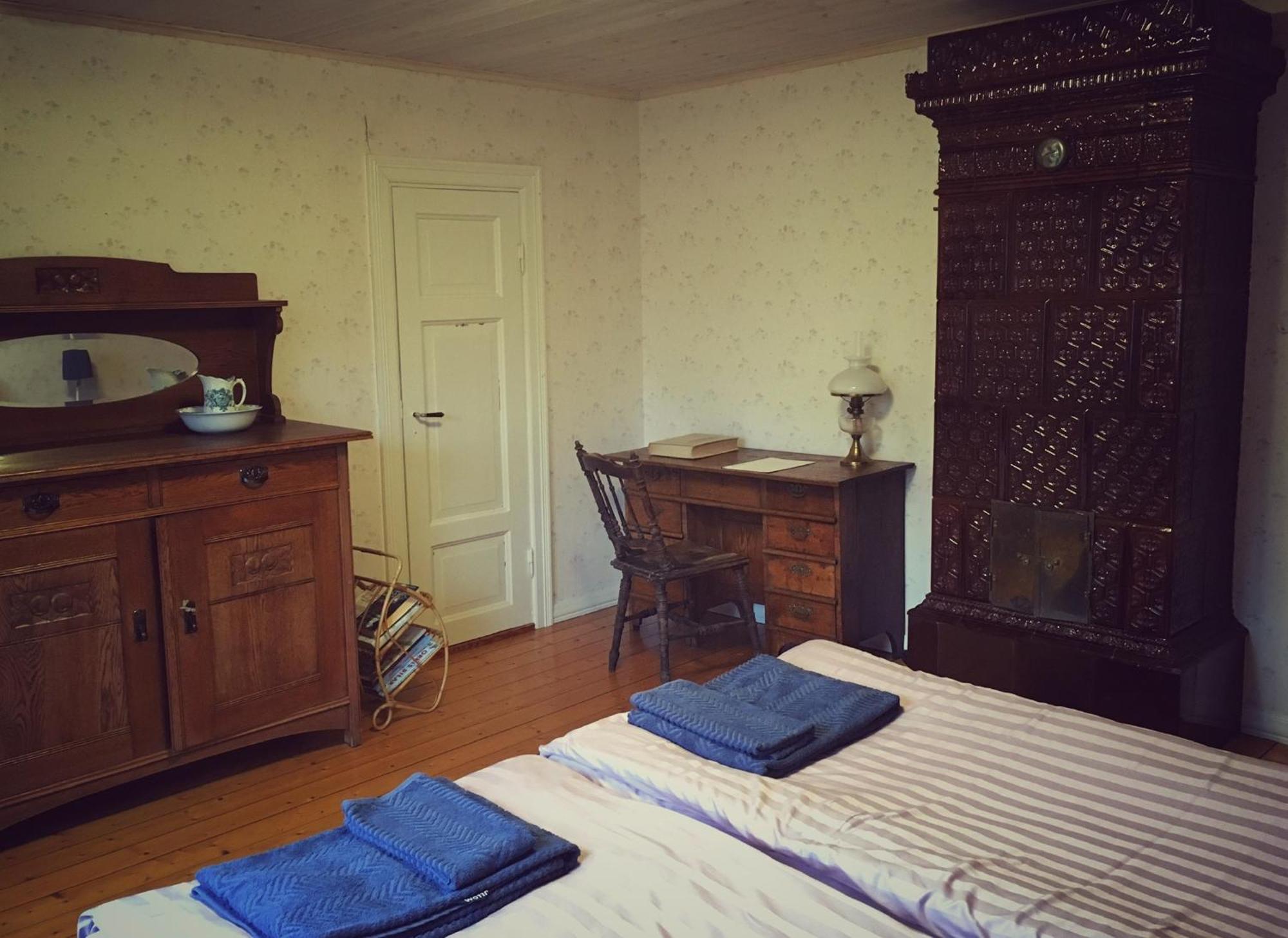 Viktors Affaershus Bed & Breakfast Atran Bagian luar foto