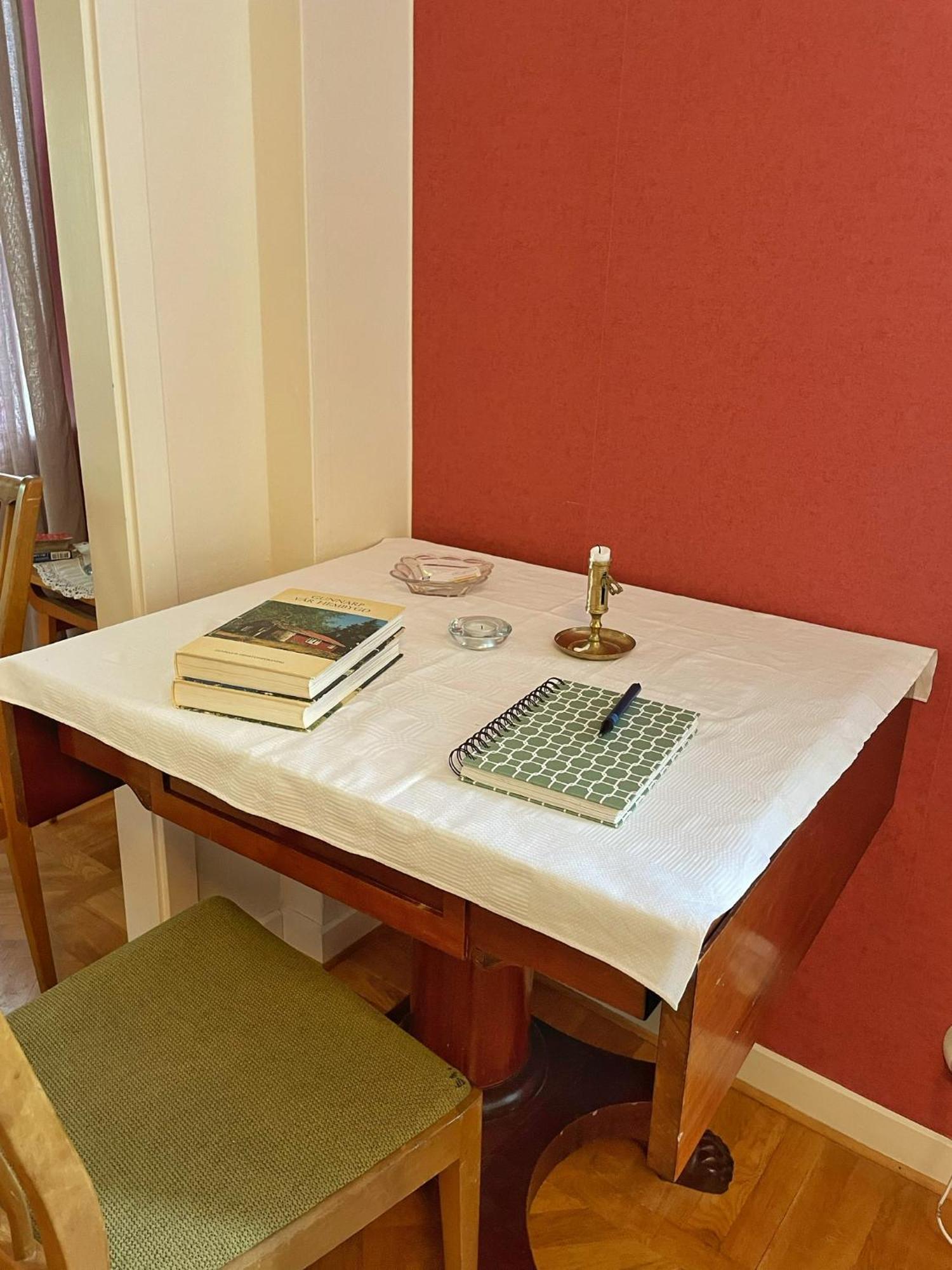 Viktors Affaershus Bed & Breakfast Atran Bagian luar foto