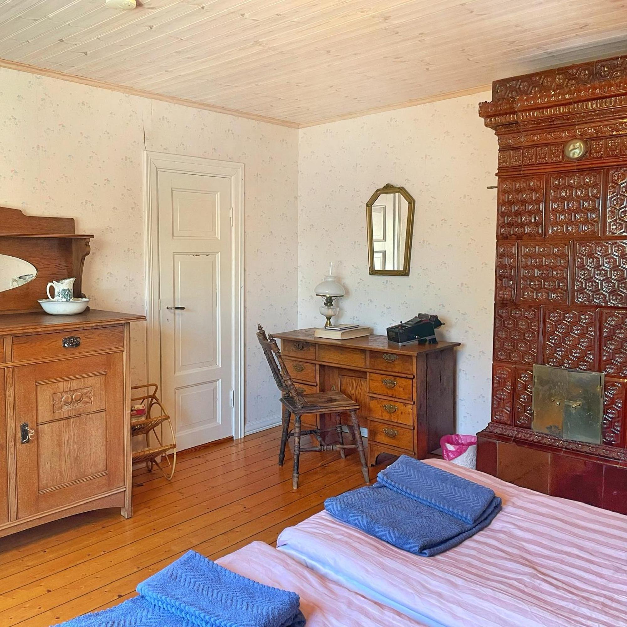 Viktors Affaershus Bed & Breakfast Atran Bagian luar foto