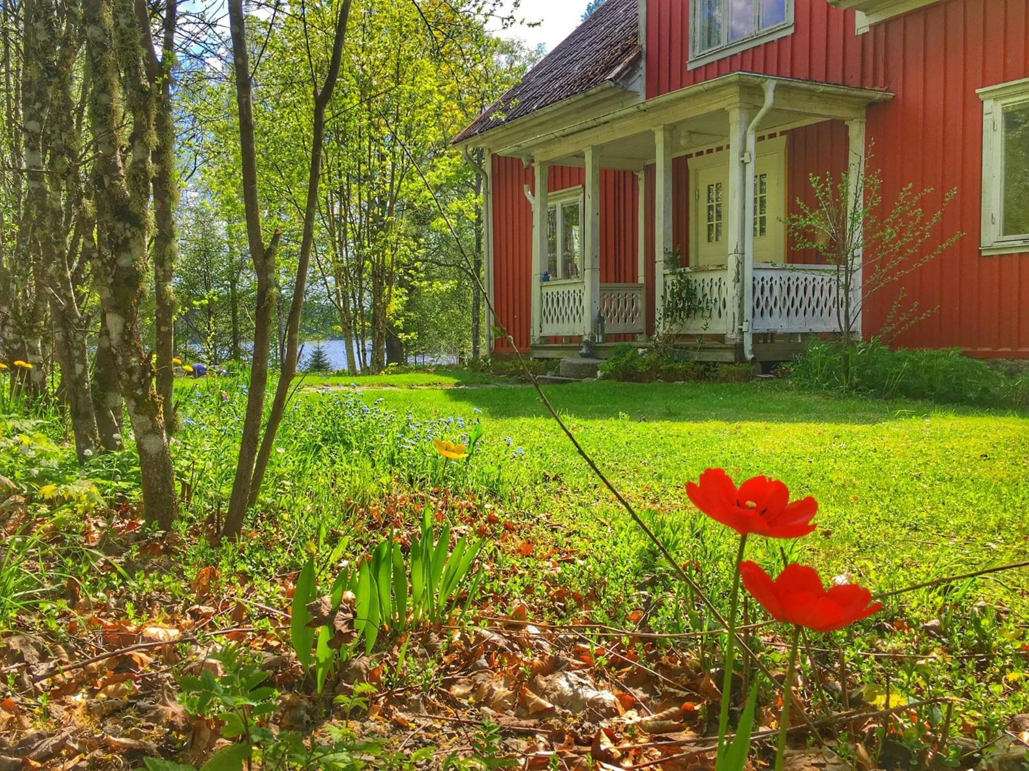 Viktors Affaershus Bed & Breakfast Atran Bagian luar foto
